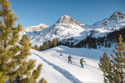 Schneeschuhwanderung_TVB_Osttirol_Nationalpark_Hohe_Tauern_Mathäus_Gartner_Matrei_in_Osttirol.jpg